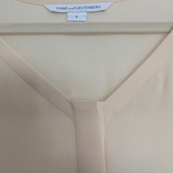Diana von Furstenberg SIlk Chiffon blouse - Picture 2 of 3